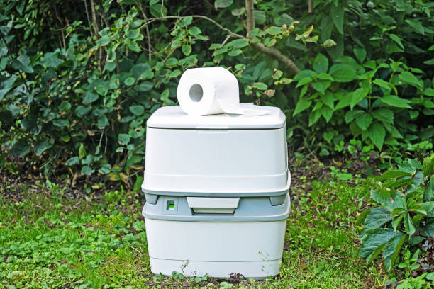 Best Portable restroom trailer rental  in Clinton, MI